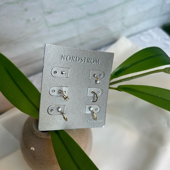 Set of 6  CZ ear party clear-gold Nordstrom 59$ new - Picture 7 of 7